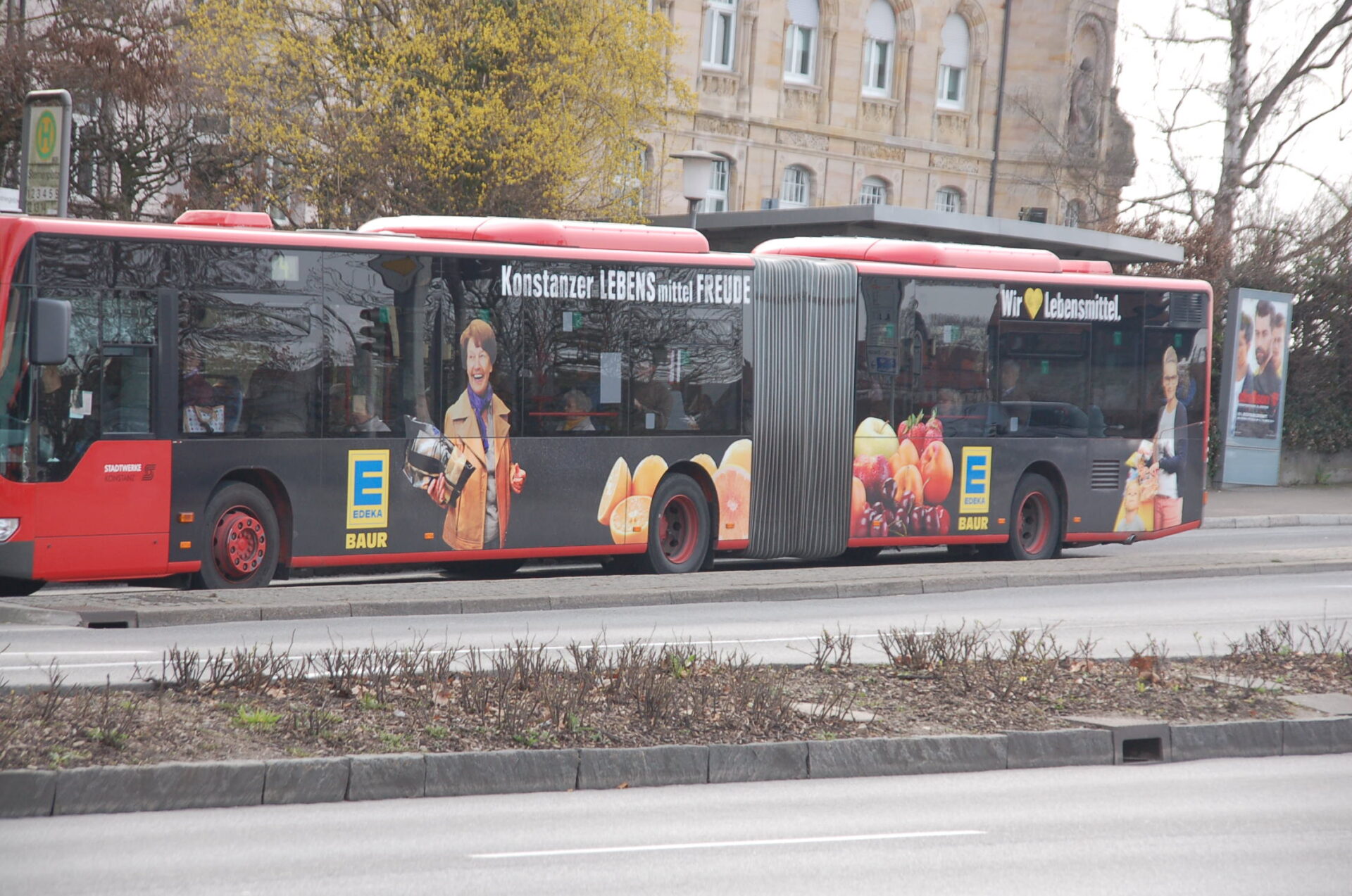 Buswerbung Gelenkbus in Konstanz von Edeka